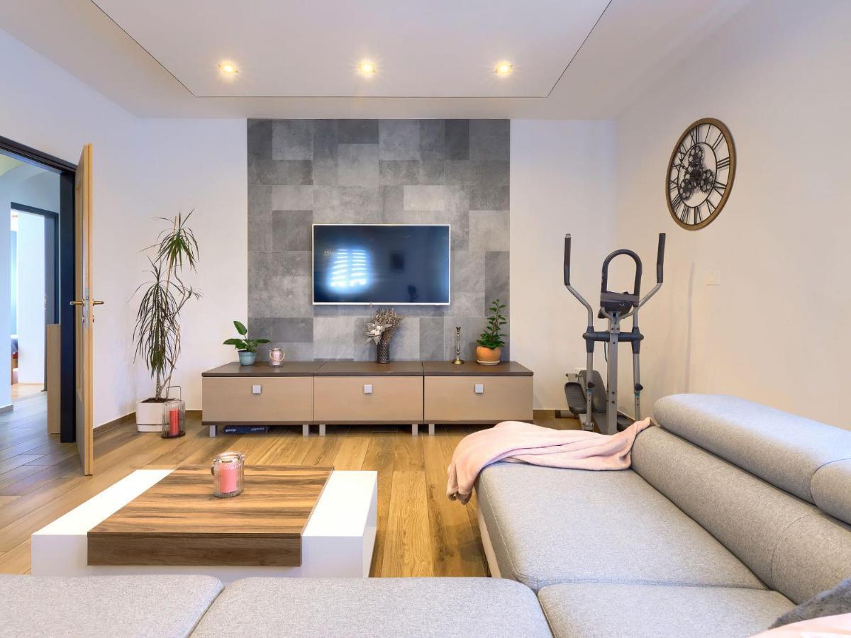 Holiday Home House Eric&Paolo By Interhome Póla Kültér fotó
